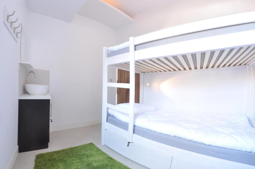 Midtown Hostel Гданск Стая снимка