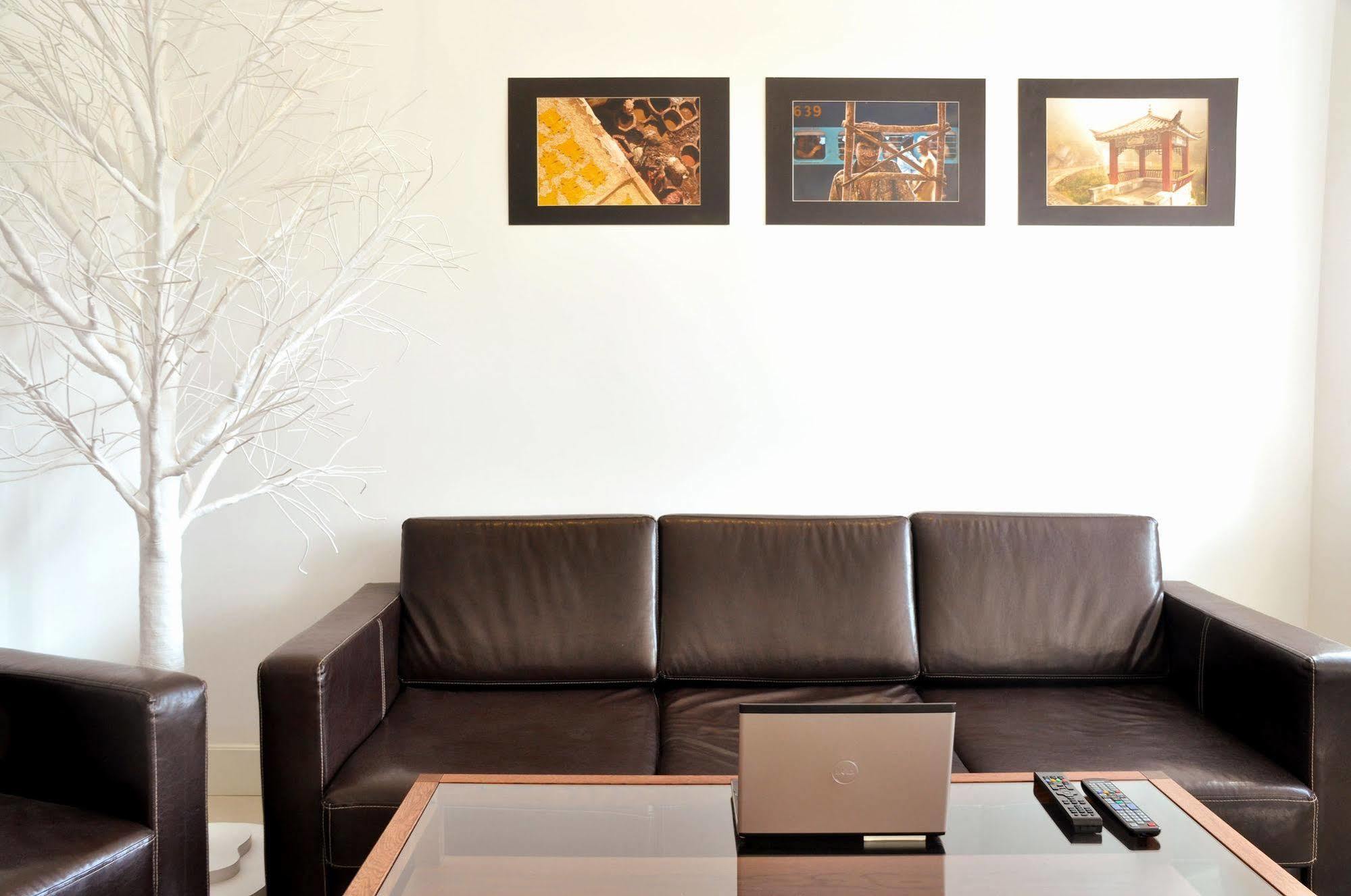 Midtown Hostel Гданск Екстериор снимка