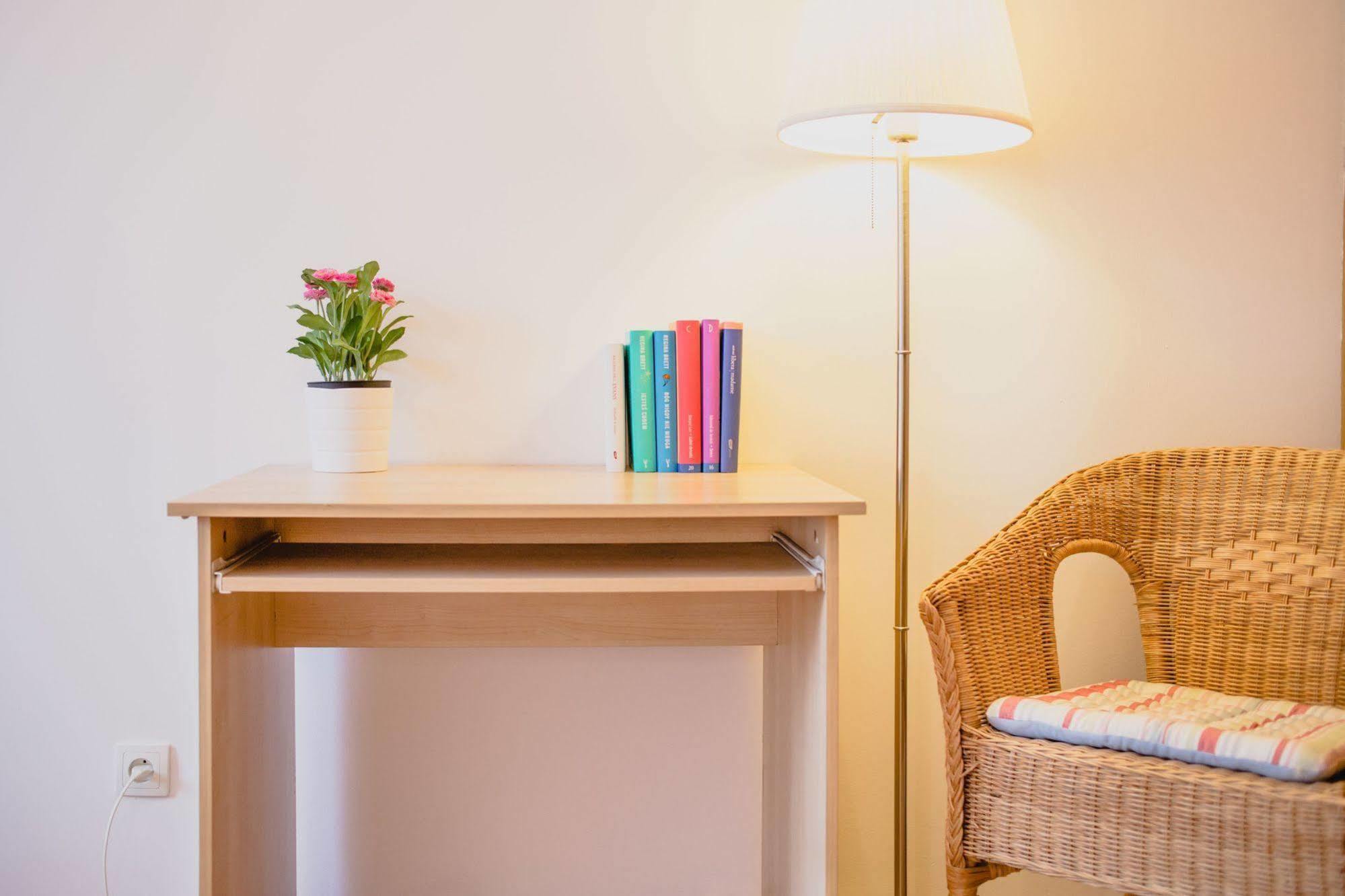 Midtown Hostel Гданск Екстериор снимка