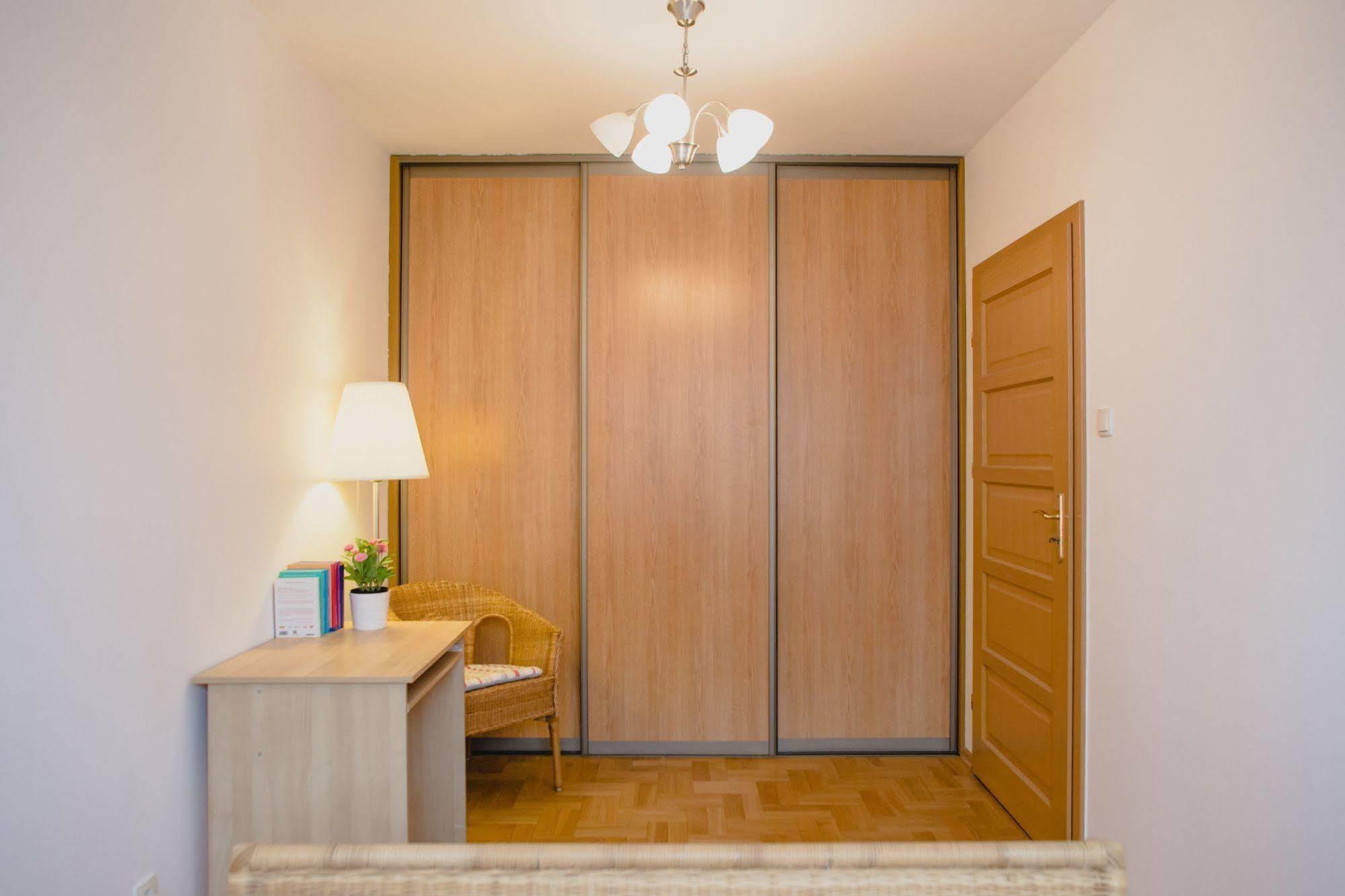 Midtown Hostel Гданск Екстериор снимка
