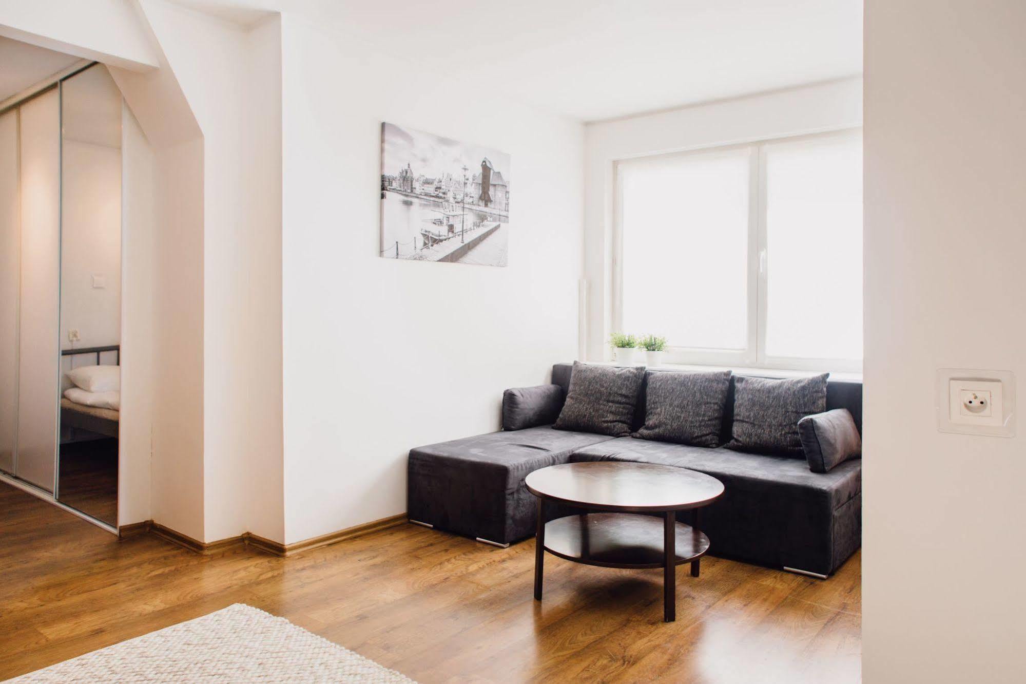 Midtown Hostel Гданск Екстериор снимка