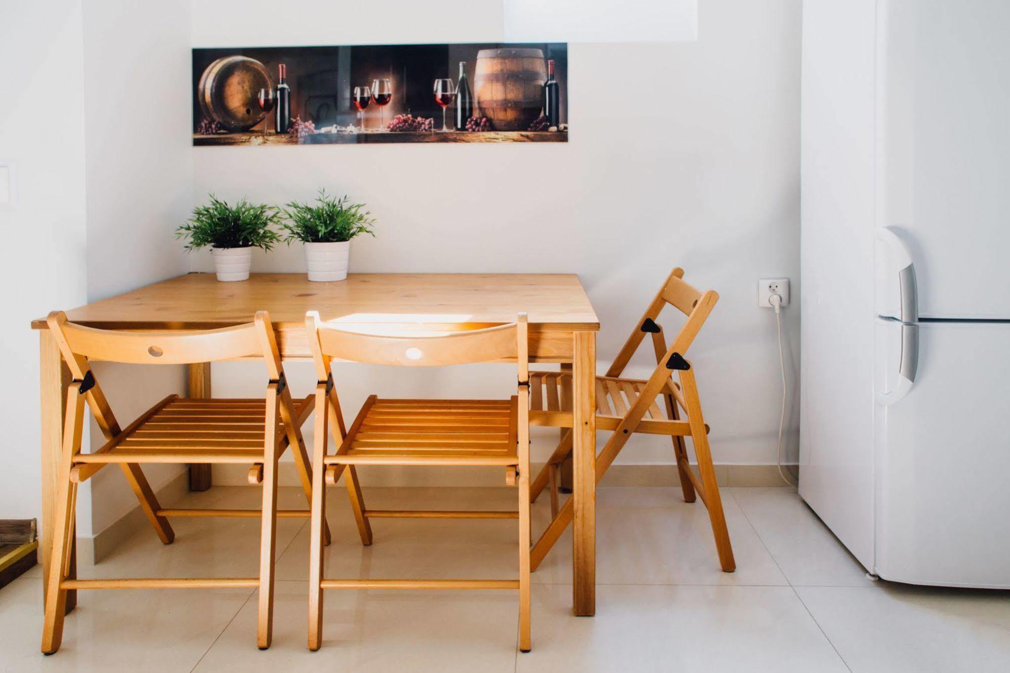 Midtown Hostel Гданск Екстериор снимка